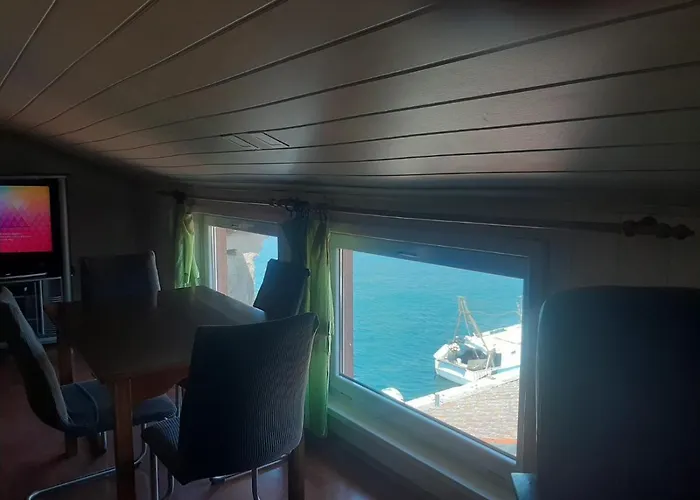 Sea View Apartment In The Center Of Pula