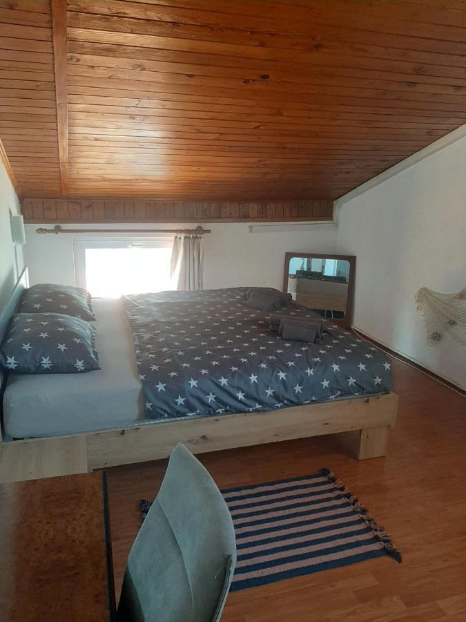 Sea View In The Center Of Apartman Pula